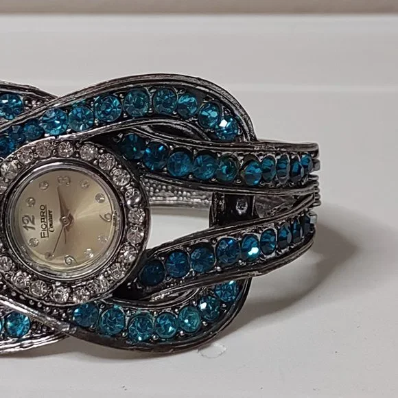 Analog Figaro Watch With Blue Plastic Stones - Picture 5 of 11